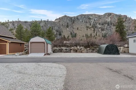 15107 N Lakeshore Drive Entiat WA 98822