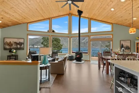 15107 N Lakeshore Drive Entiat WA 98822