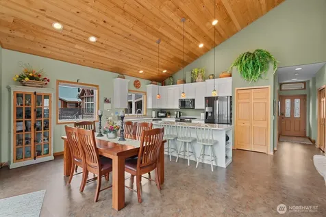 15107 N Lakeshore Drive Entiat WA 98822