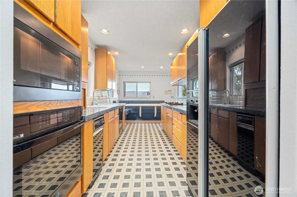 985 Guffy Road Chelan WA 98816