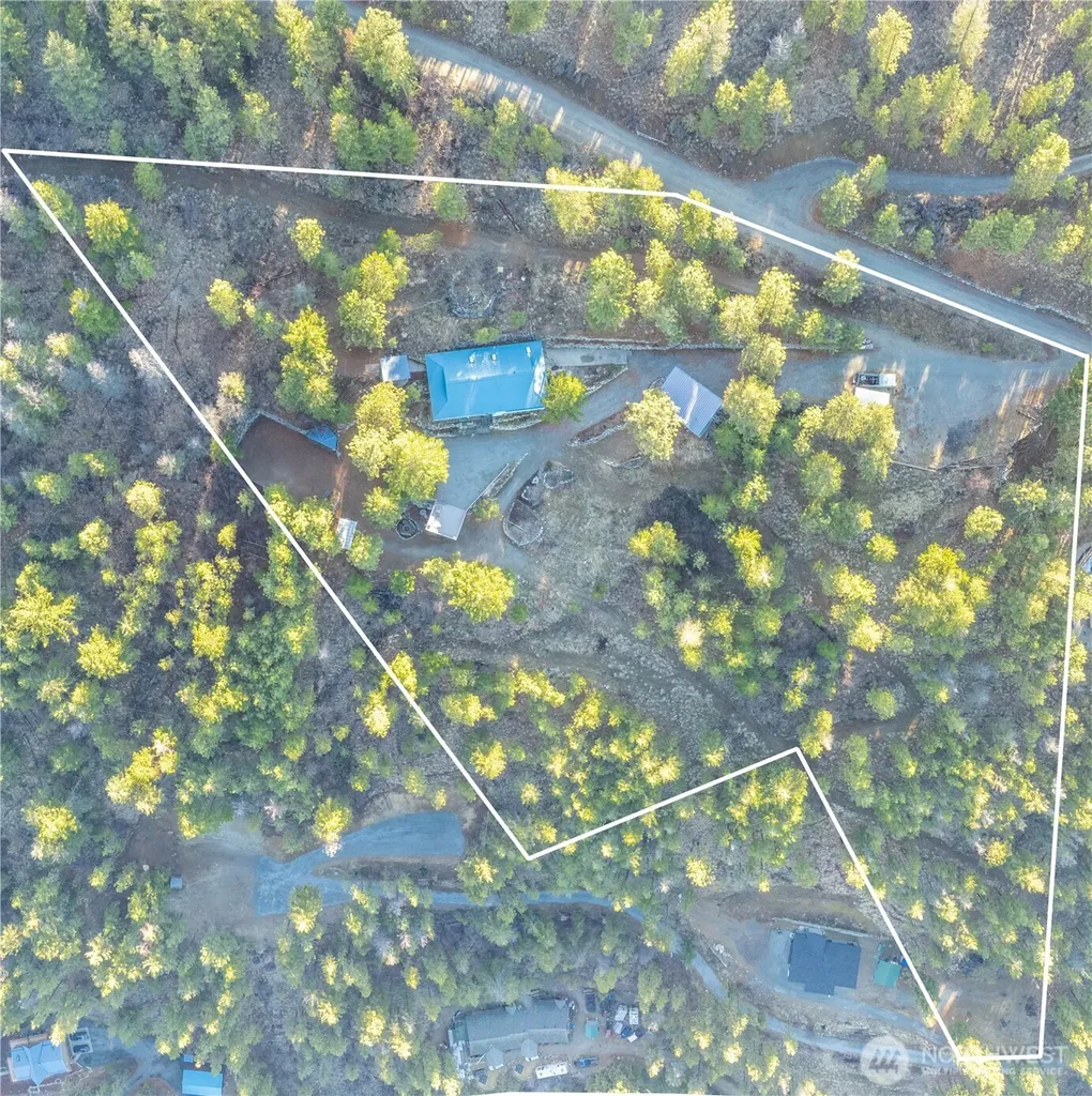 985 Guffy Road Chelan WA 98816