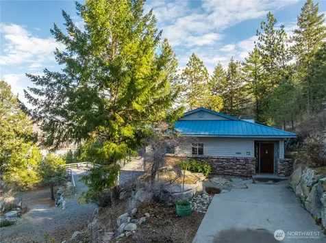 985 Guffy Road Chelan WA 98816