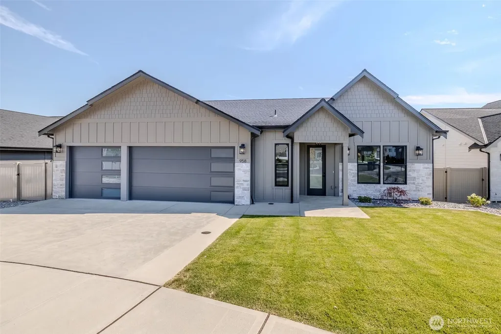 958 Racine Springs Drive Wenatchee WA 98801