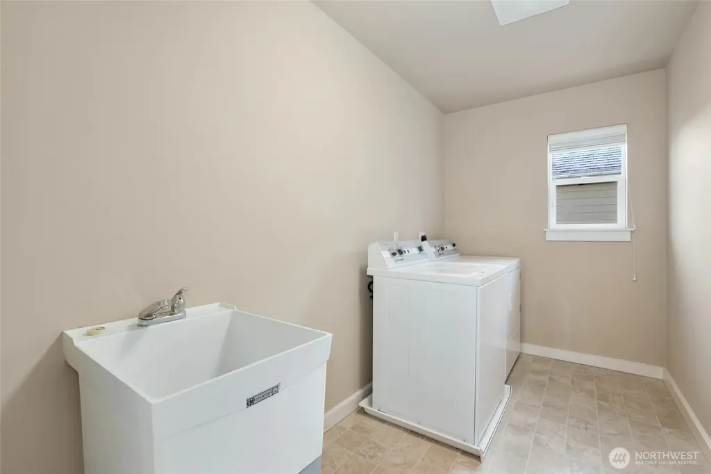 3907 Cameron Drive NE Lacey WA 98516