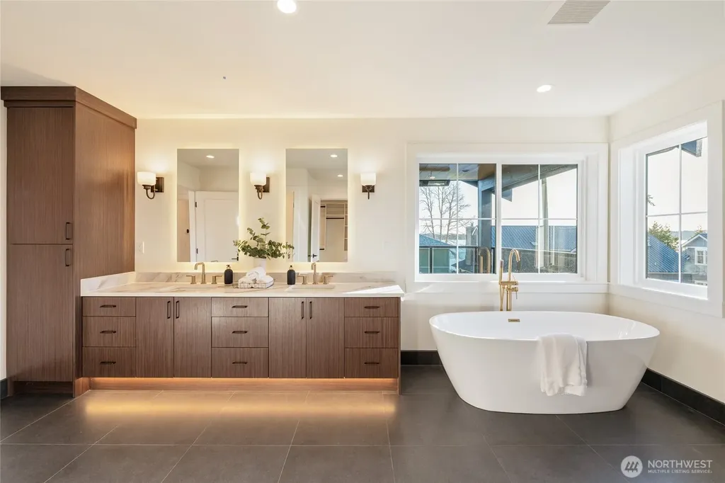 1301 Leighton Street Blaine WA 98230