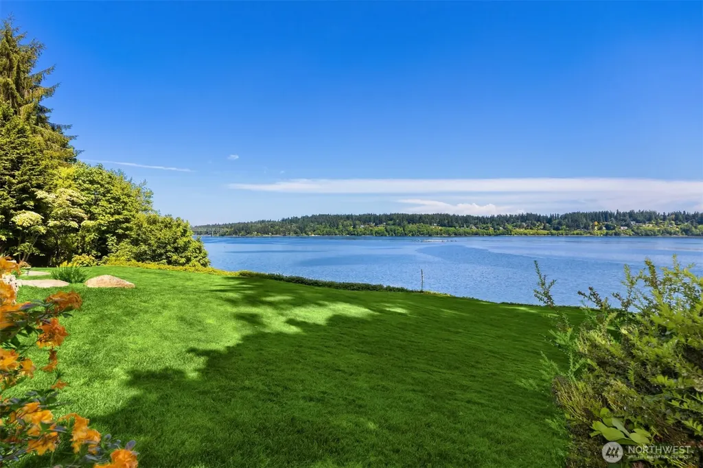 15550 Sandy Hook Rd NE Poulsbo WA 98370