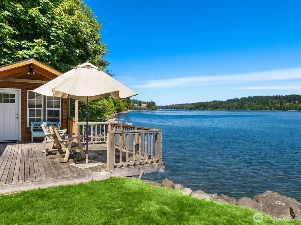 15550 Sandy Hook Rd NE Poulsbo WA 98370