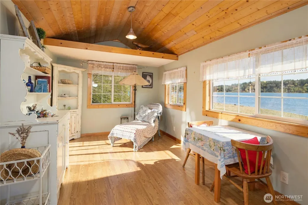 15550 Sandy Hook Rd NE Poulsbo WA 98370