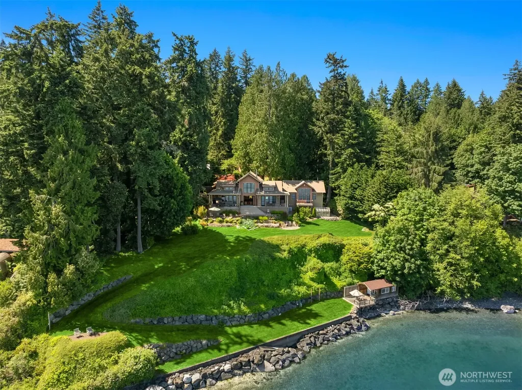 15550 Sandy Hook Rd NE Poulsbo WA 98370