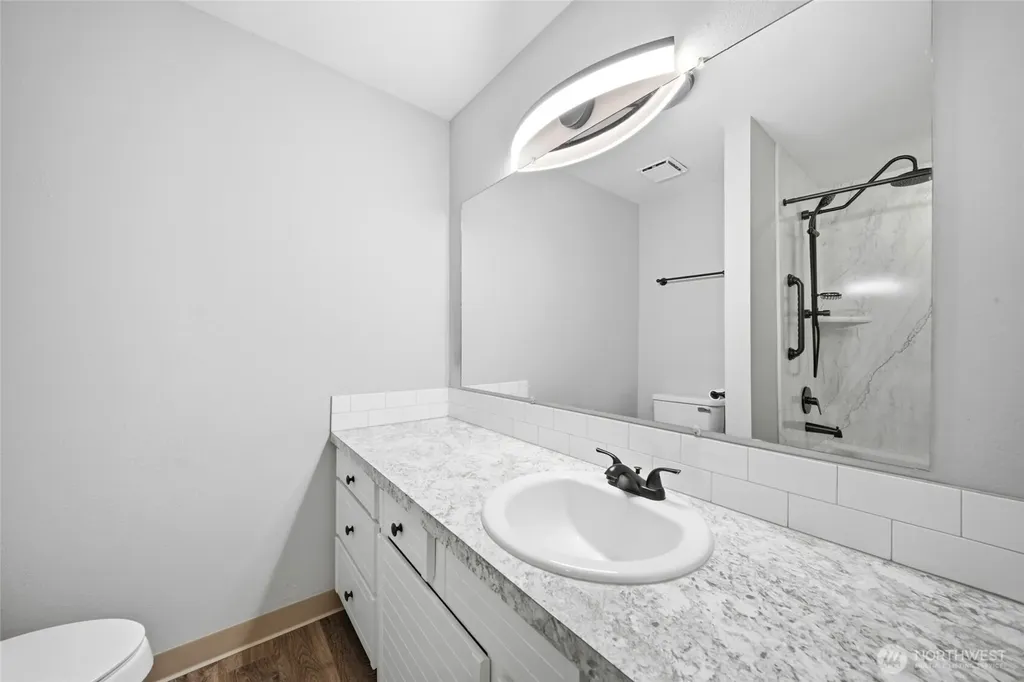 10417 NW 24th Avenue Vancouver WA 98685