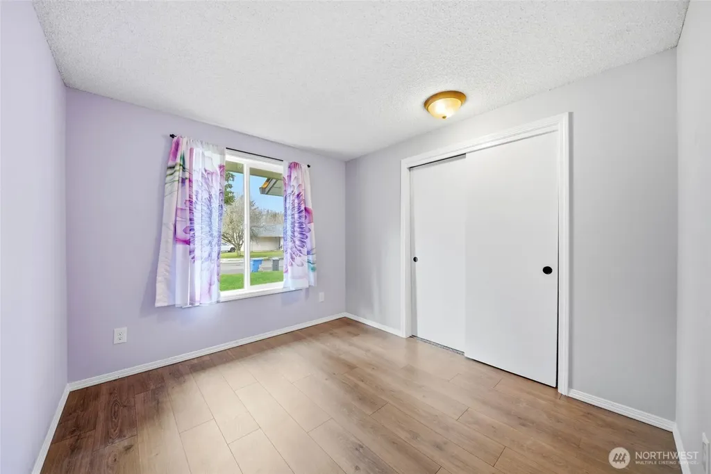 10417 NW 24th Avenue Vancouver WA 98685