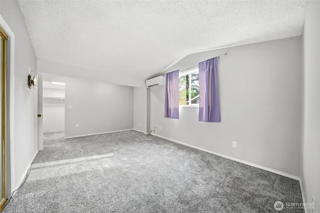 10417 NW 24th Avenue Vancouver WA 98685