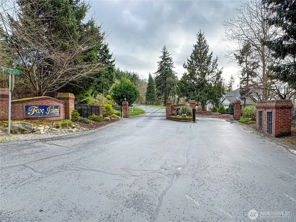 468 3rd Court Fox Island WA 98333