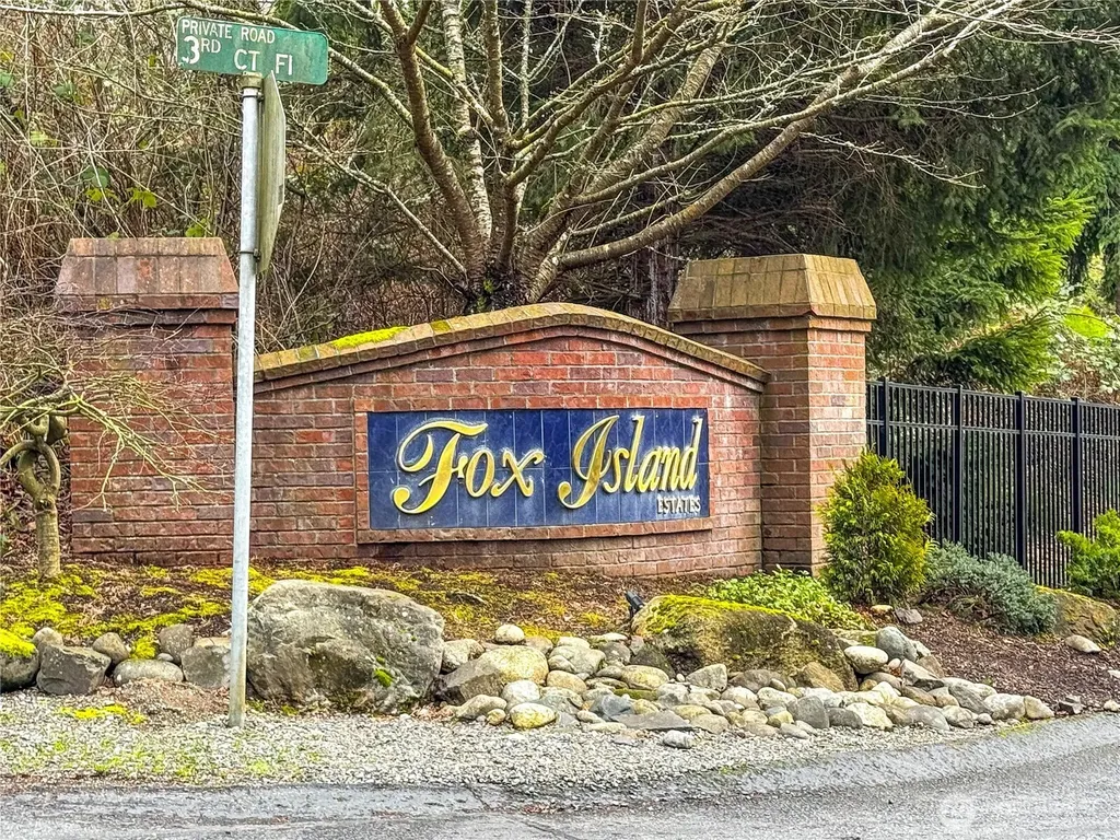 468 3rd Court Fox Island WA 98333