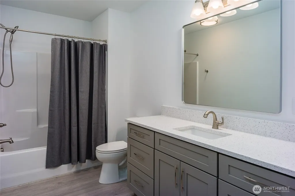 623 Morris La Conner WA 98257