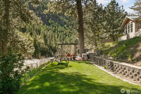 8831 Entiat River Road Entiat WA 98822