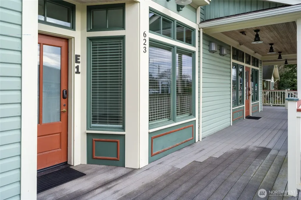 623 Morris Street La Conner WA 98257