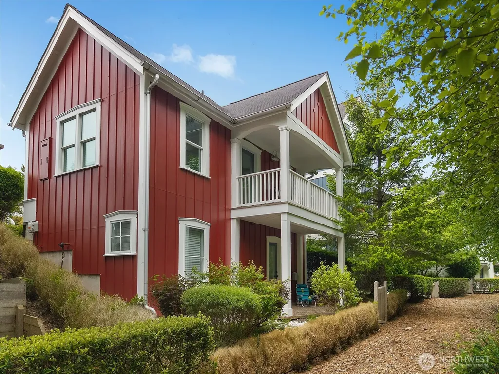 73 Sellwood Lane Pacific Beach WA 98571