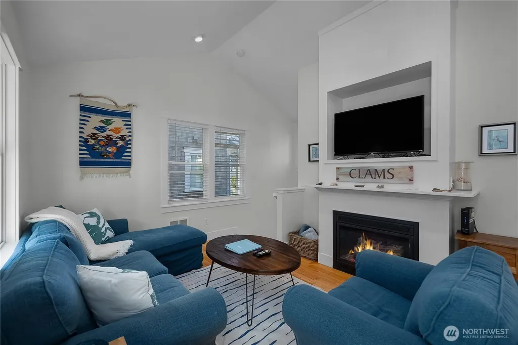 73 Sellwood Lane Pacific Beach WA 98571