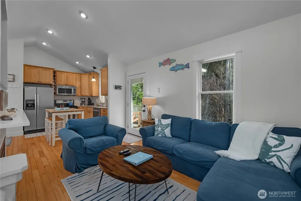 73 Sellwood Lane Pacific Beach WA 98571