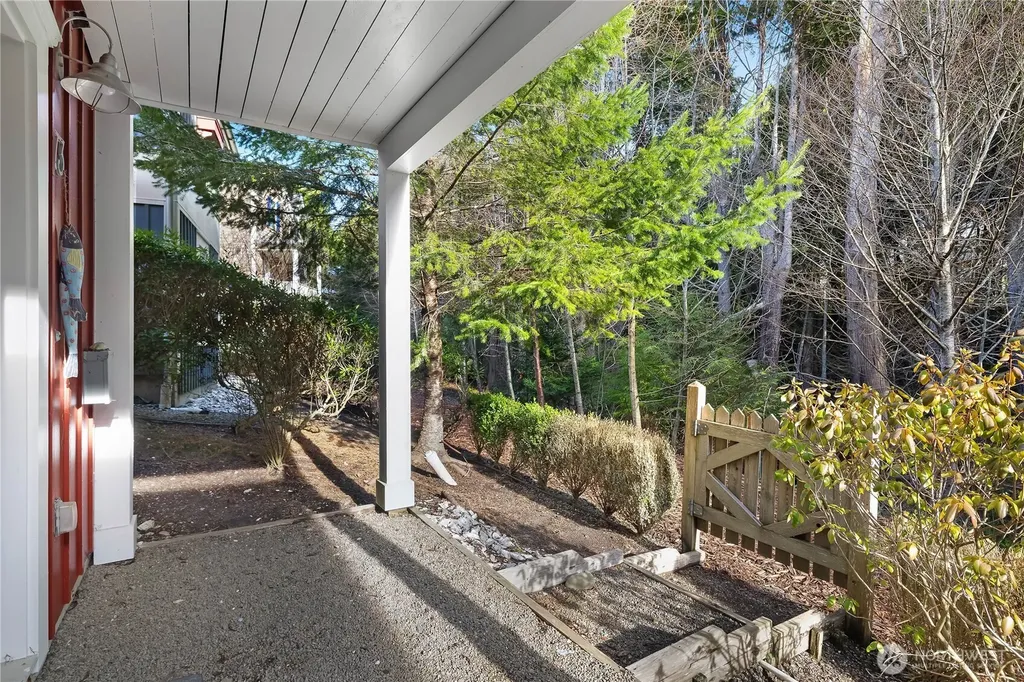 73 Sellwood Lane Pacific Beach WA 98571
