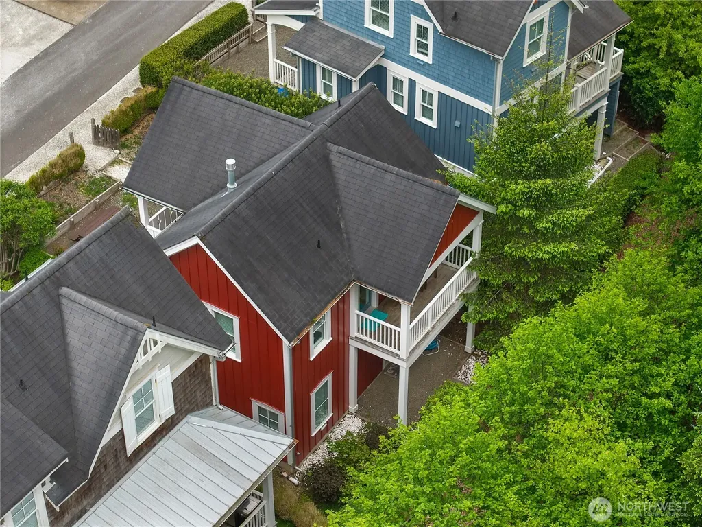 73 Sellwood Lane Pacific Beach WA 98571
