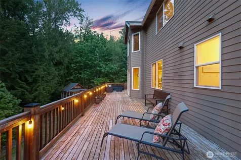 25846 NE 4th Place Sammamish WA 98074