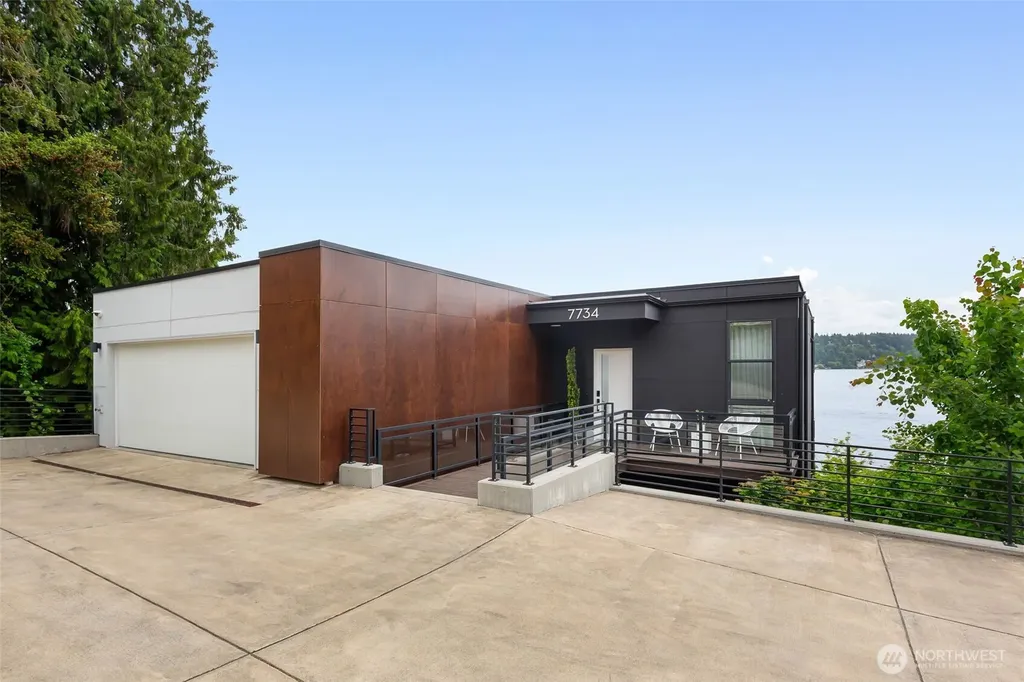 7734 Seward Park Avenue S Seattle WA 98118
