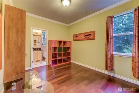 2462 172 Avenue NE Redmond WA 98052