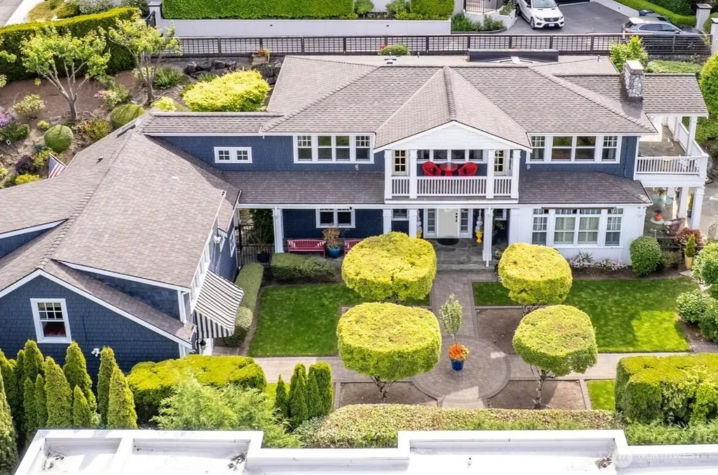 10207 NE 60th Street Kirkland WA 98033
