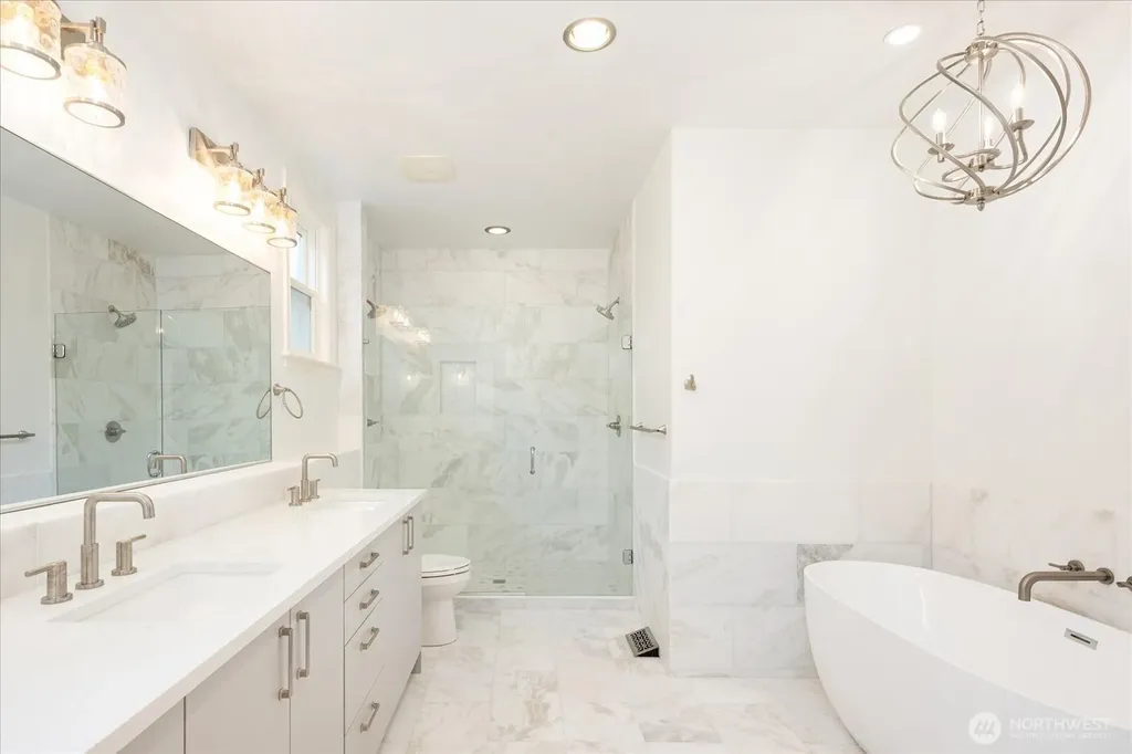10207 NE 60th Street Kirkland WA 98033