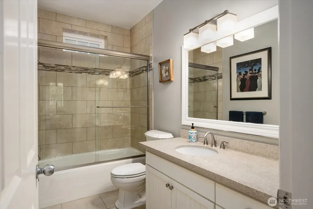 10207 NE 60th Street Kirkland WA 98033
