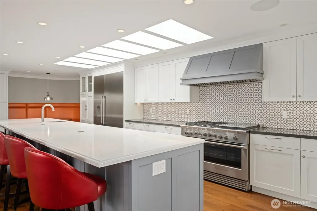 10207 NE 60th Street Kirkland WA 98033