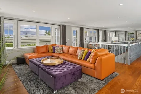 10207 NE 60th Street Kirkland WA 98033