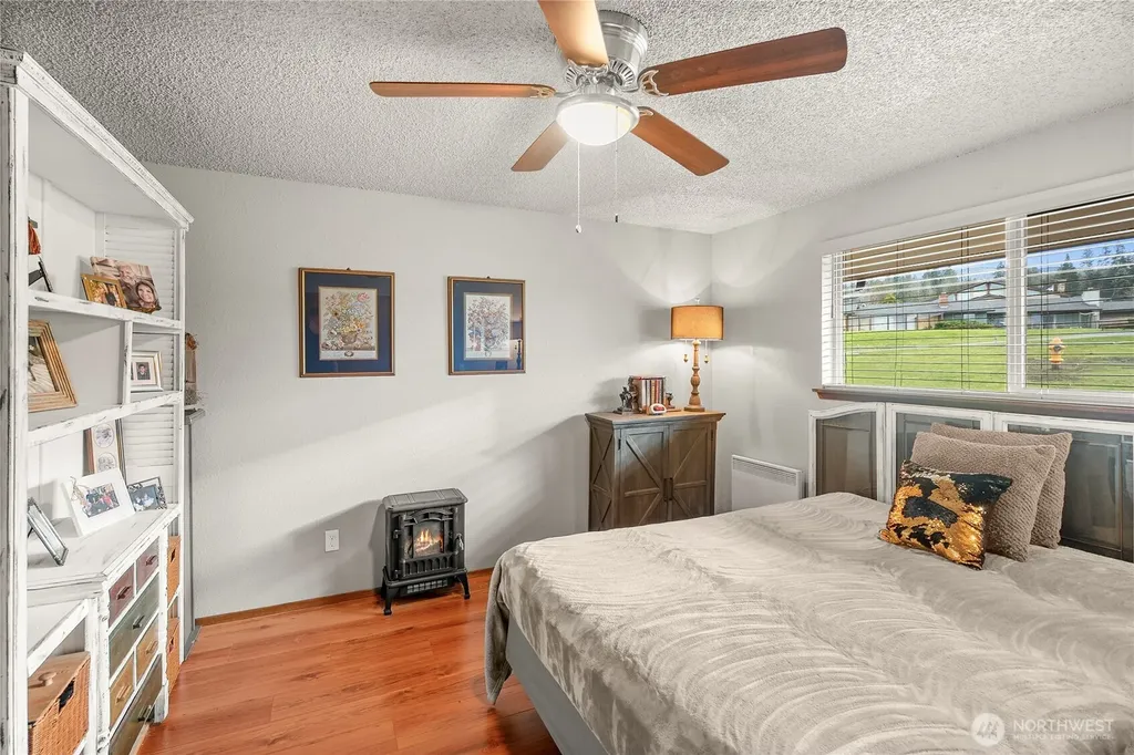 1301 S Third Avenue Sequim WA 98382