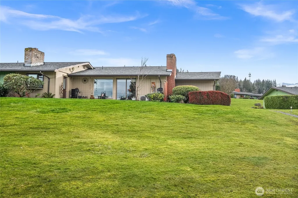 1301 S Third Avenue Sequim WA 98382