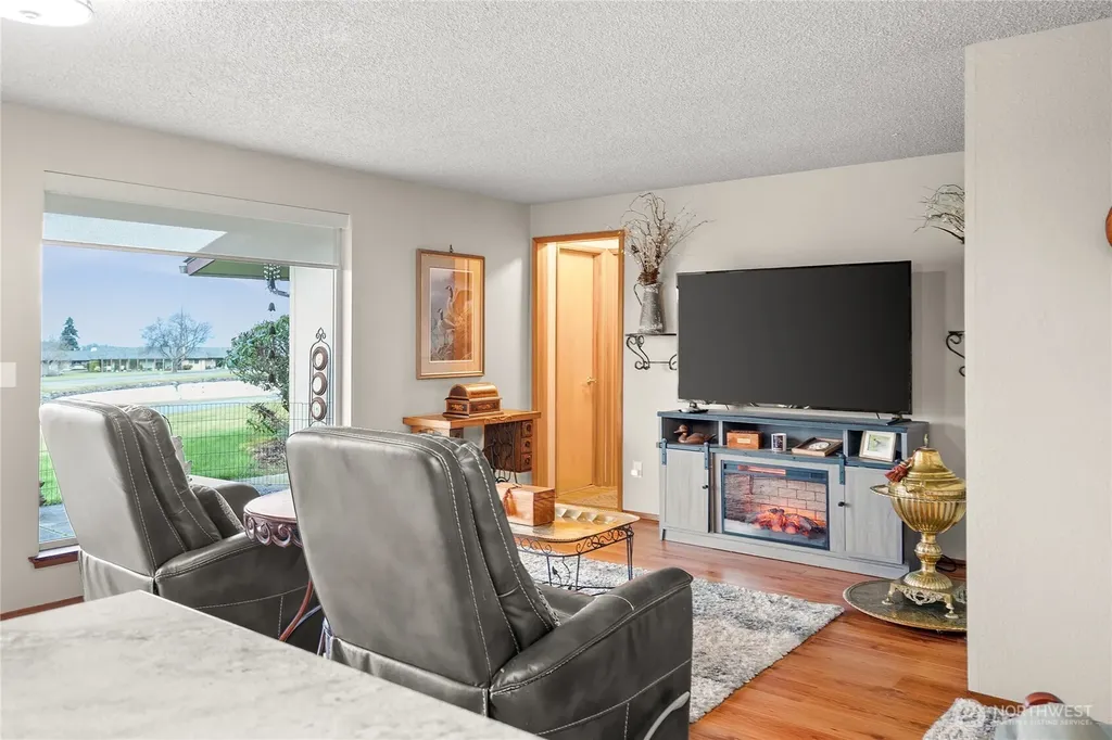 1301 S Third Avenue Sequim WA 98382