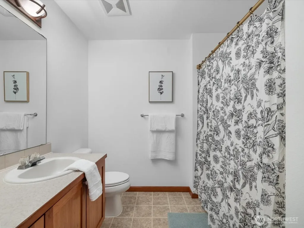 18410 36th Avenue W Lynnwood WA 98037