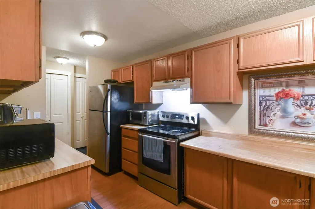 10501 8th Avenue NE Seattle WA 98125