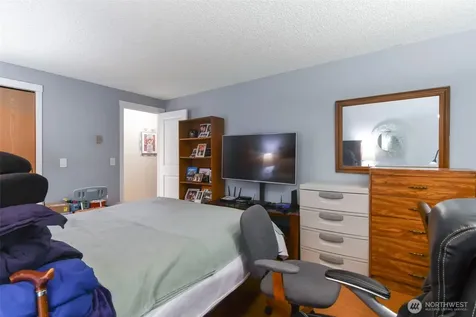 10501 8th Avenue NE Seattle WA 98125