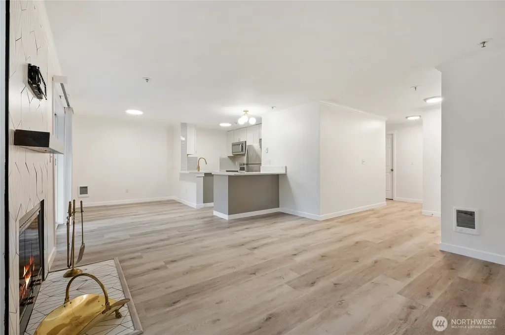 12618 109th Court NE Kirkland WA 98034
