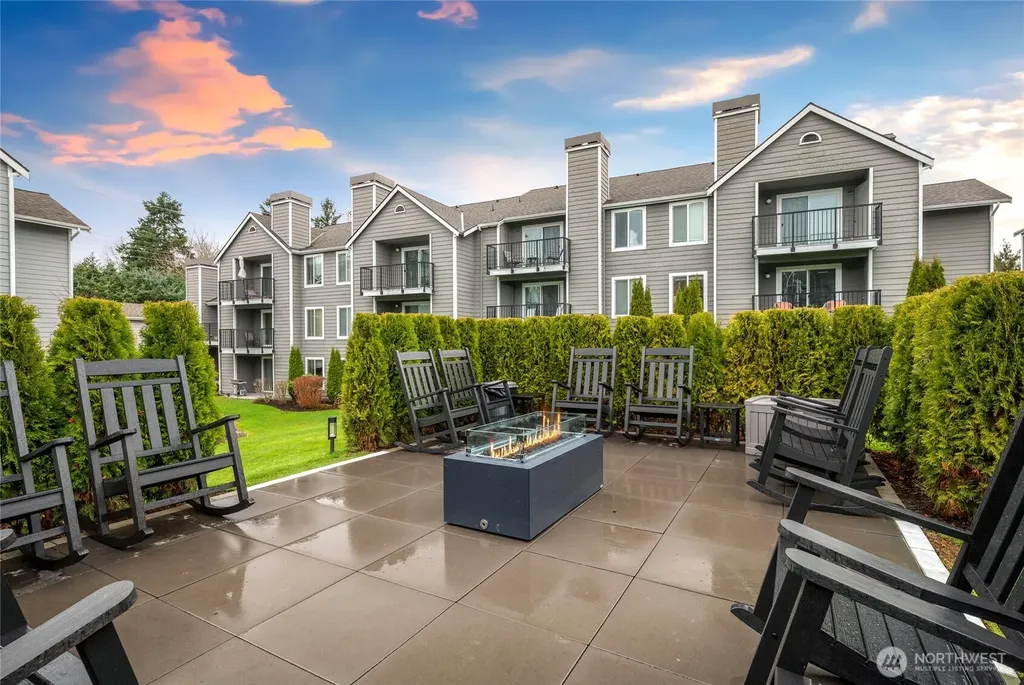 12618 109th Court NE Kirkland WA 98034