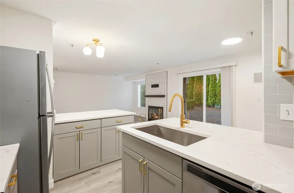 12618 109th Court NE Kirkland WA 98034