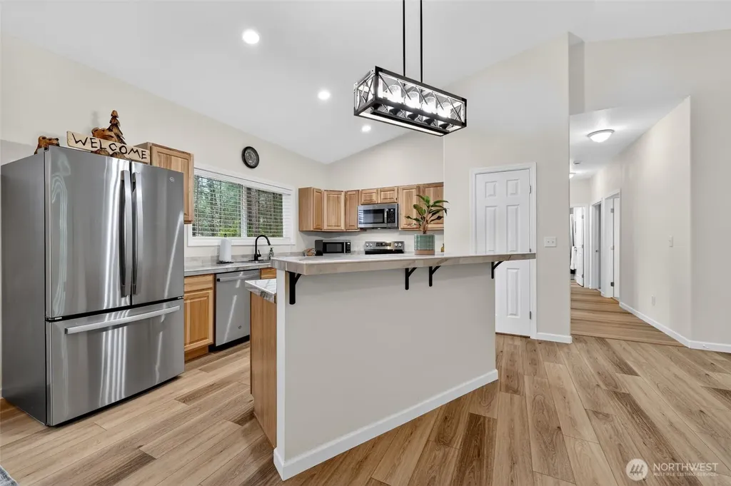148 E Fox Run Lane Grapeview WA 98546