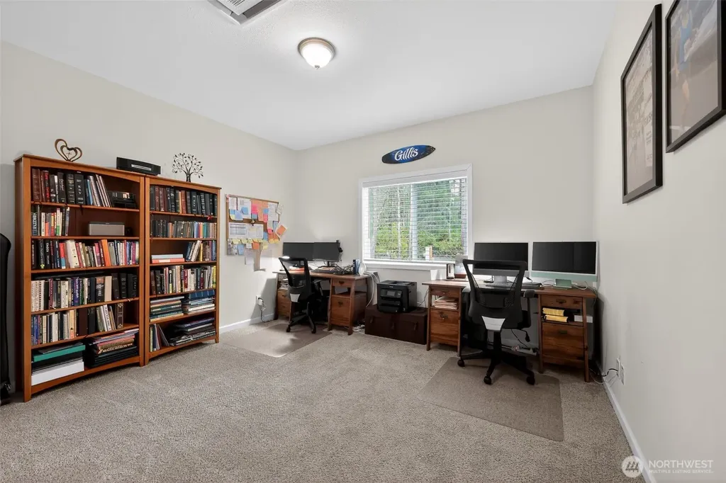 148 E Fox Run Lane Grapeview WA 98546