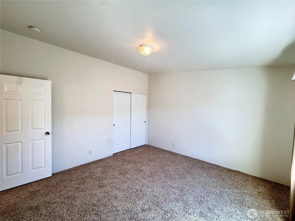 528 N 7th Avenue Sequim WA 98382