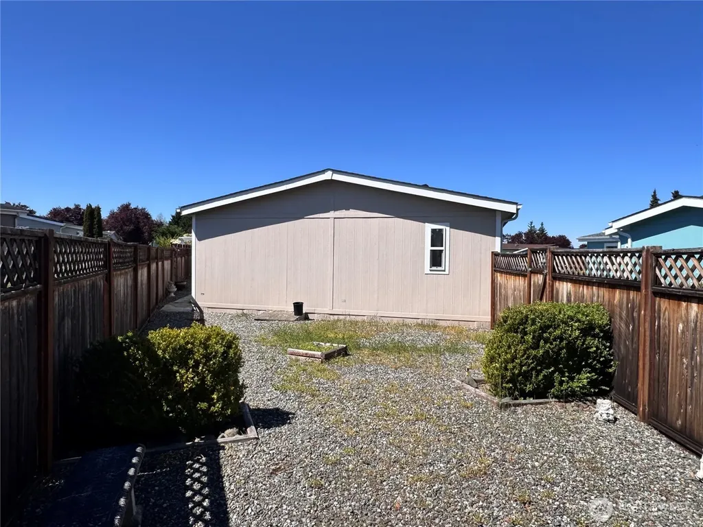 528 N 7th Avenue Sequim WA 98382