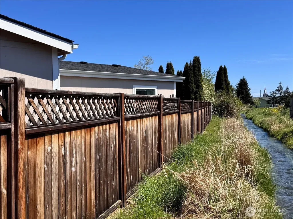 528 N 7th Avenue Sequim WA 98382