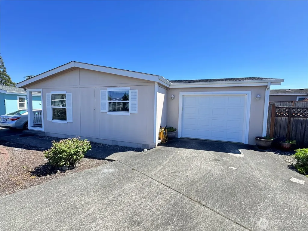 528 N 7th Avenue Sequim WA 98382