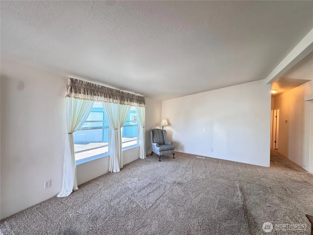 528 N 7th Avenue Sequim WA 98382